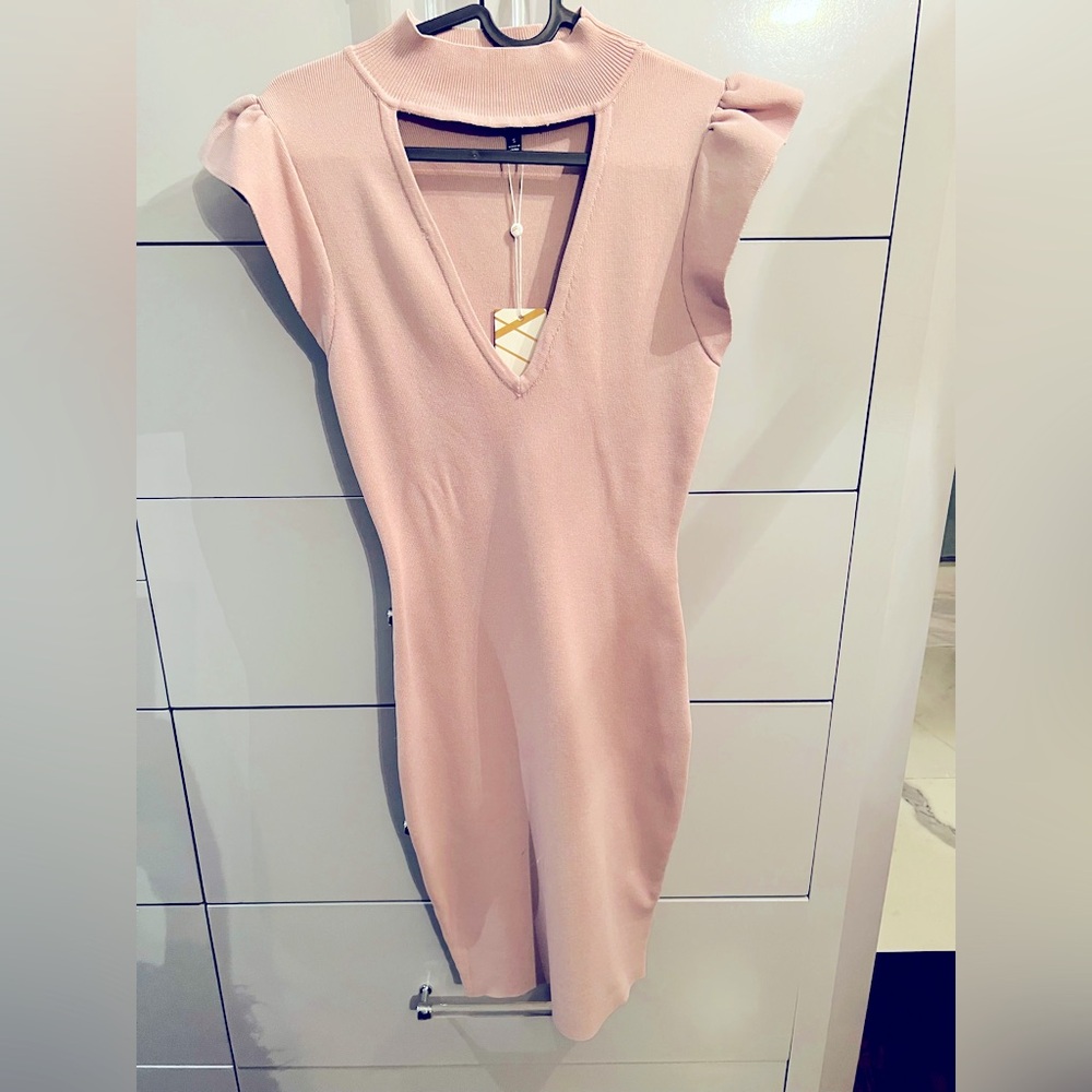 BODYCON RUFFLED SLEEVE CUT OUT DRESS
